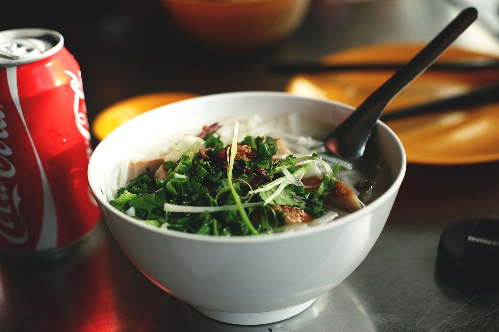 Bánh bột gạo và bột lọc miền Trung: kỹ thuật xử lý bột cho bếp quán