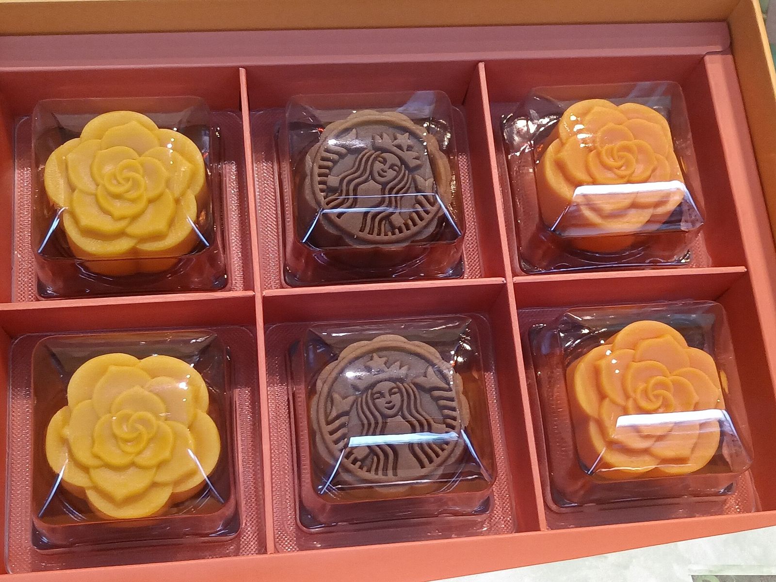 Bánh Trung thu 2026: khẩu vị, bao bì và kênh bán định hình thị trường
