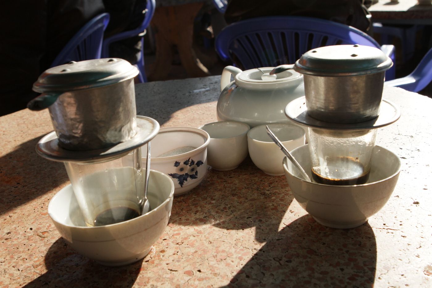 Cà phê phin: kỹ thuật pha chuẩn cho quầy bán hằng ngày