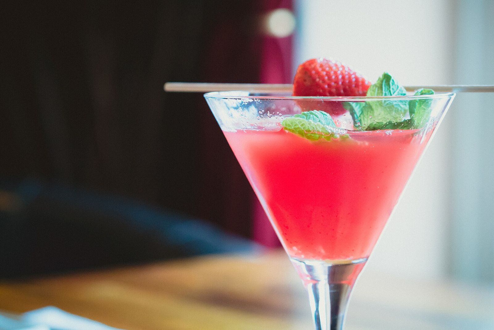 Dụng cụ quầy bar cơ bản và cách đo lường trong pha chế cocktail