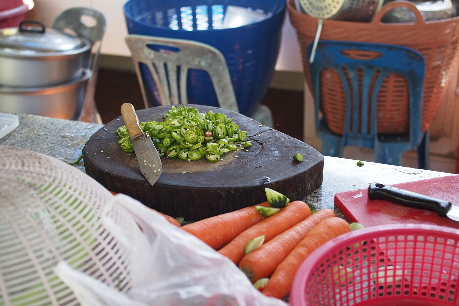 Làm lạnh nhanh thực phẩm đã nấu: quy tắc 2 giai đoạn và tủ blast chiller