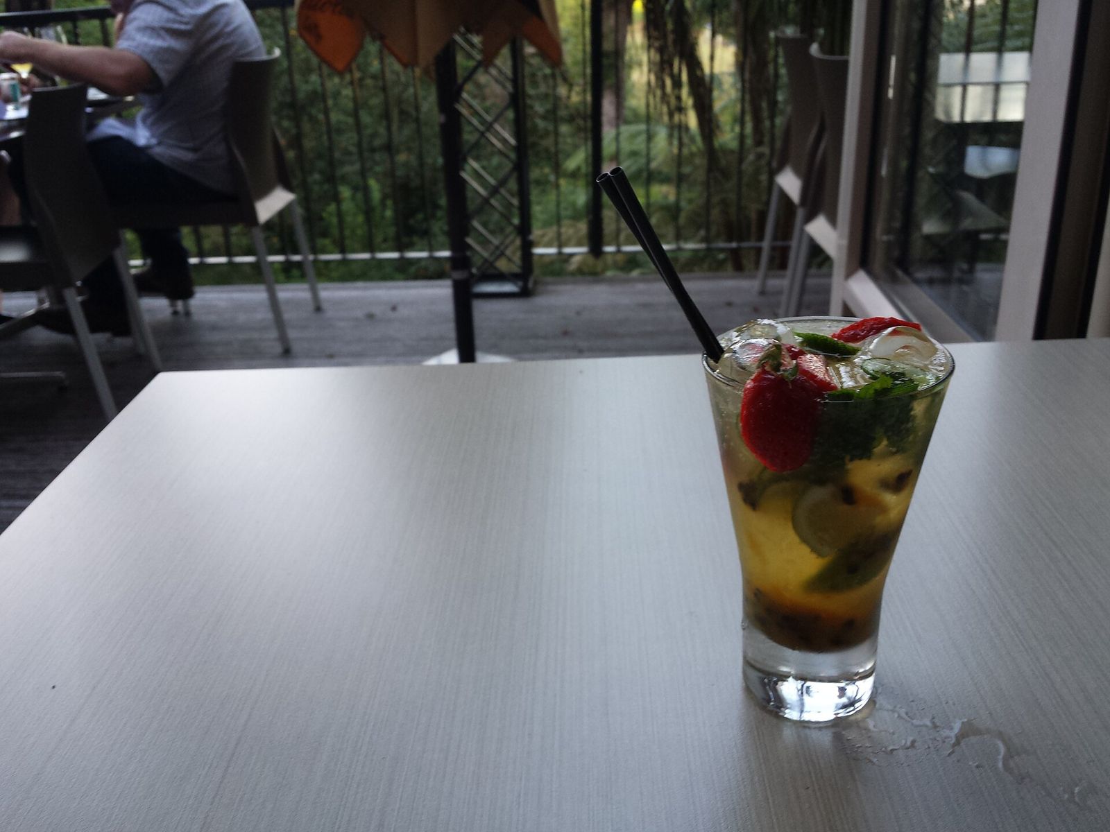 Xây dòng mocktail cho quán Việt: cấu trúc, nguyên liệu và cách trình bày