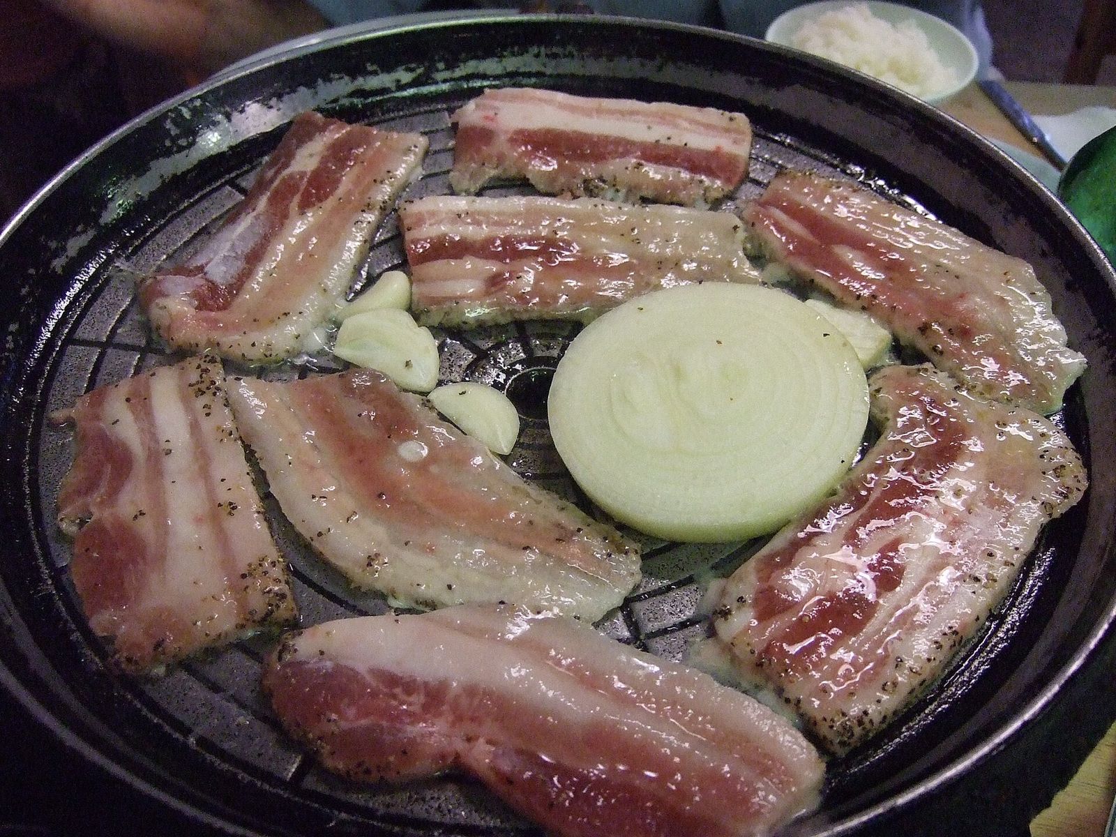 Ba chỉ heo nướng (samgyeopsal) kèm ssamjang