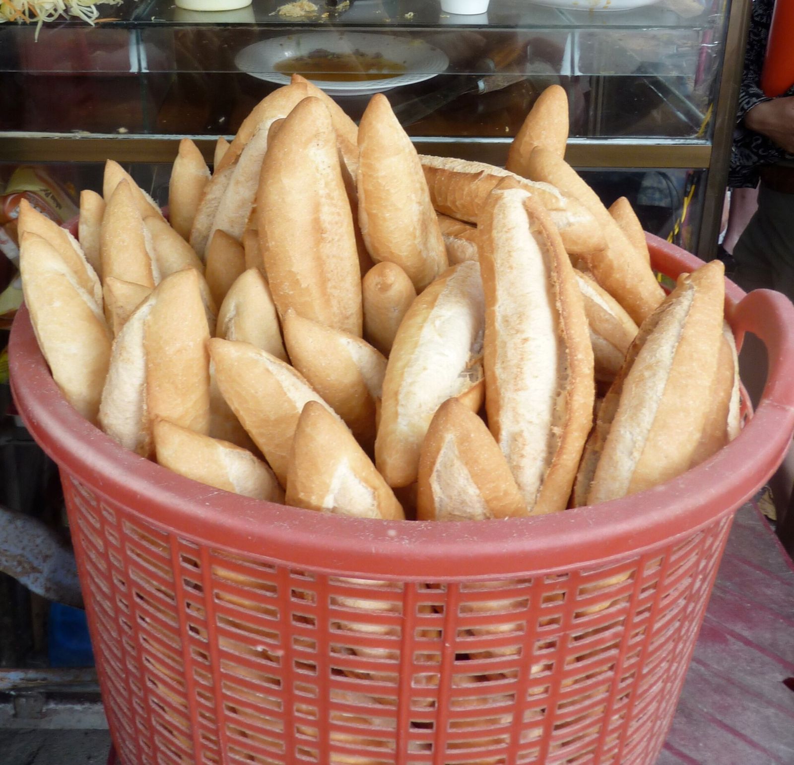 Bánh mì ổ Việt vỏ giòn
