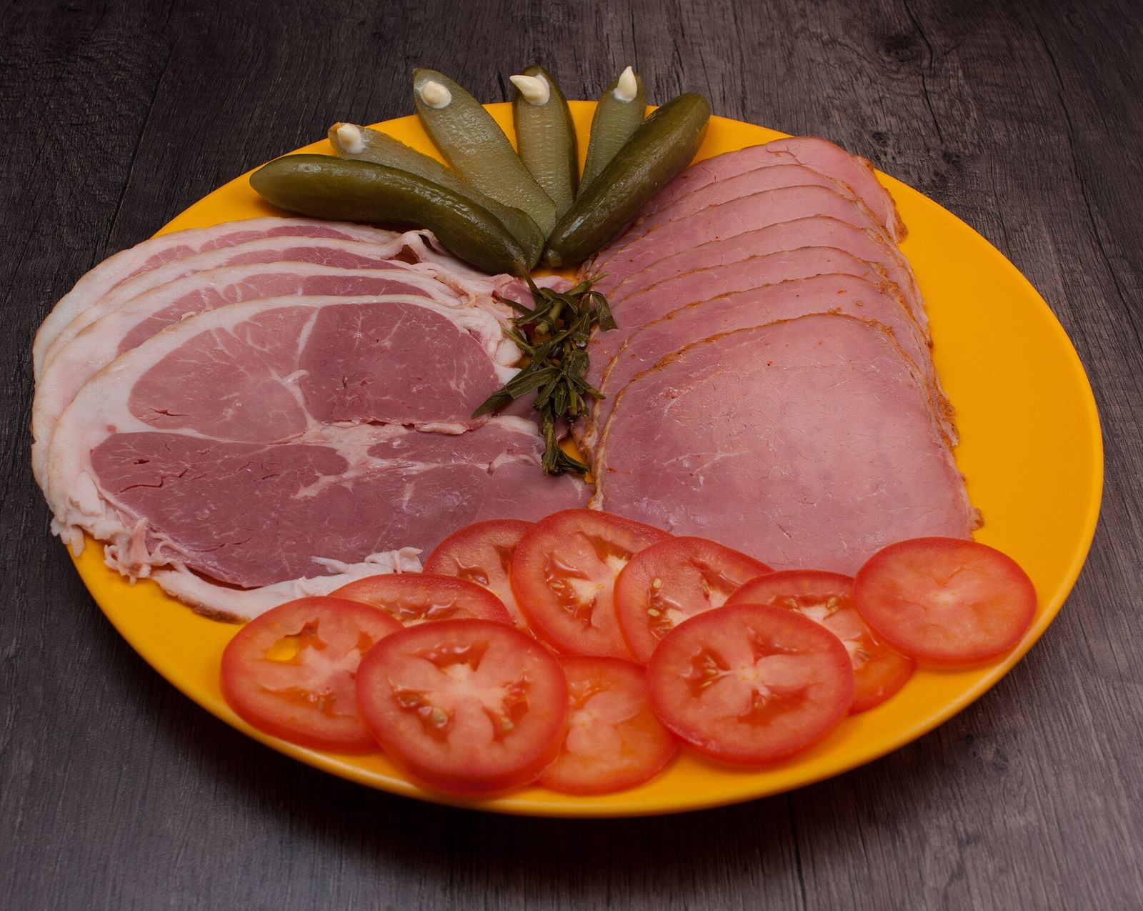Bánh mì thịt nguội