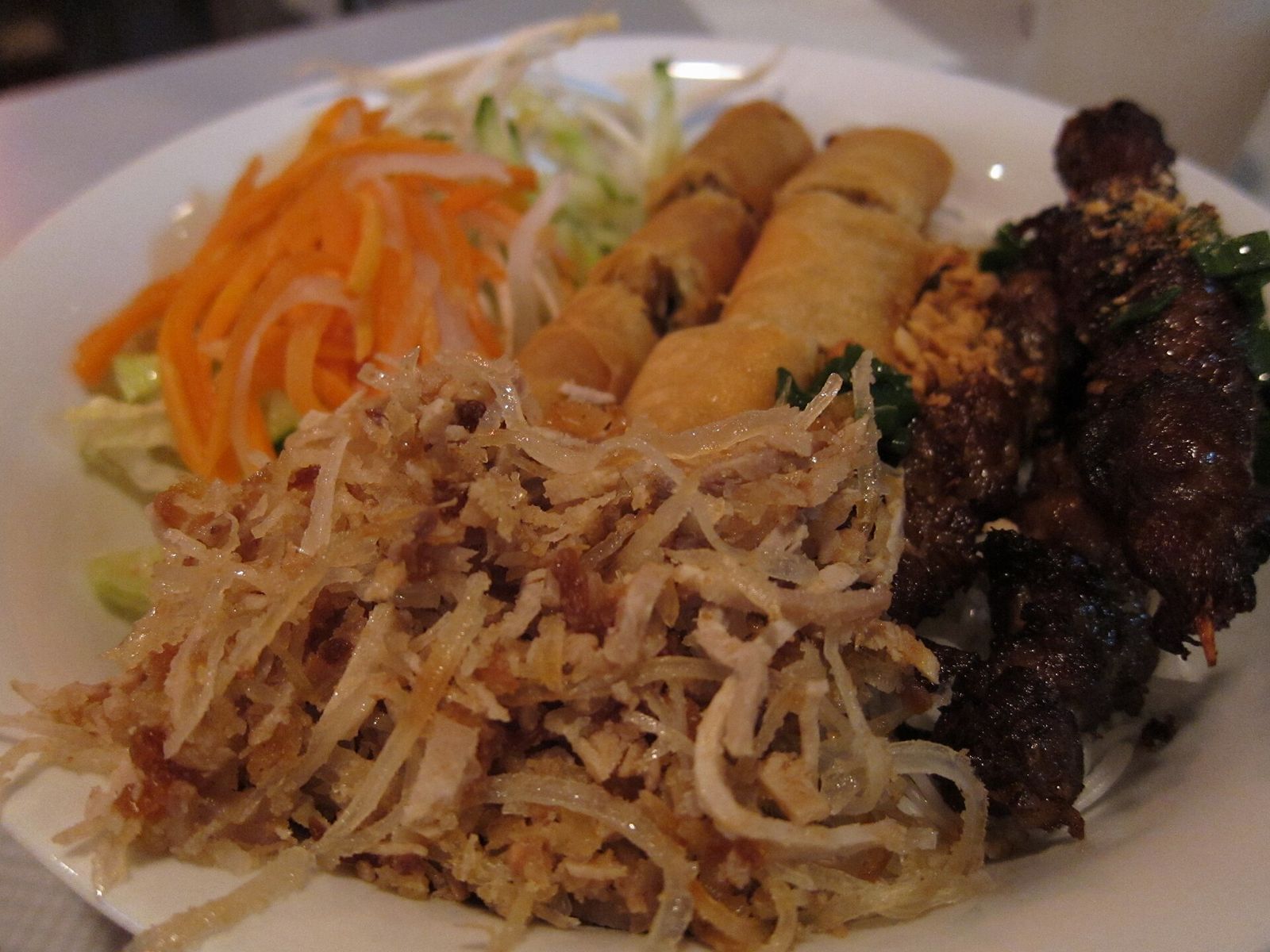 Bún thịt nướng